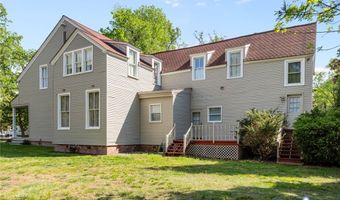 802 S Center St, Ashland, VA 23005