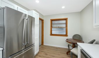 41 W Woodsdale Ave, Akron, OH 44301