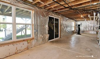862 Heartland Park Ln, Antioch, IL 60002