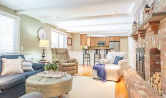 121 Salt Rock Rd, Barnstable, MA 02630