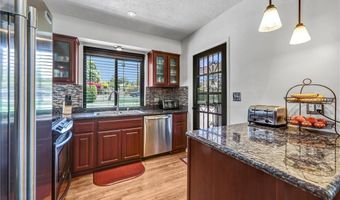 574 Alameda St, Altadena, CA 91001