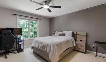 14 STONEBRIDGE Dr, Hockessin, DE 19707
