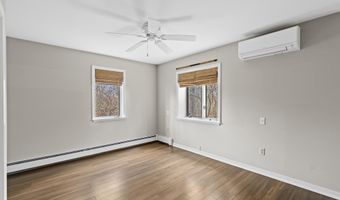 29 Sturgis Ln, Barnstable, MA 02630