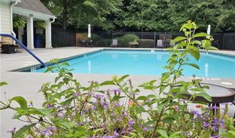 11143 Blackbird Ln, Alpharetta, GA 30022