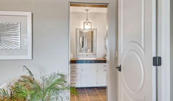 37300 N TOM DARLINGTON Dr D, Carefree, AZ 85377