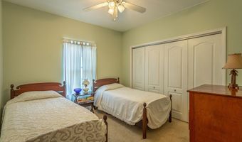 98 Sawyer Ln, Apalachicola, FL 32320