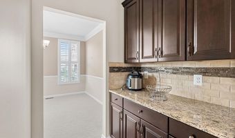 43117 SHORE Sq, Ashburn, VA 20148