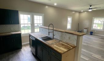 312 E 2nd St, Bicknell, IN 47512