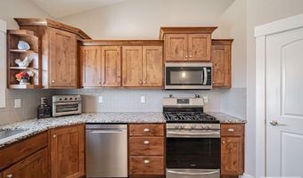1043 Diamond Dr, Ammon, ID 83406