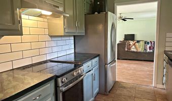 2701 Lynwood Dr, Arkadelphia, AR 71923