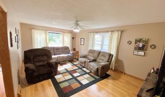 205 5th Ave NW, Bowman, ND 58623