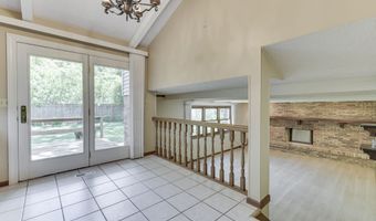6843 Glacier Dr, Indianapolis, IN 46217