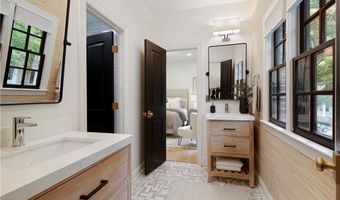 2975 Woodvale Ct, Alpharetta, GA 30022