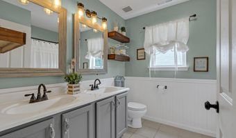 6 Surle Ct, Bayville, NJ 08721