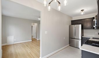 715 S WASHINGTON St A-32, Alexandria, VA 22314