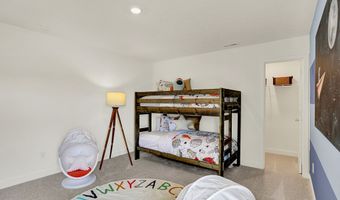 4379 Red Pine Dr, Bargersville, IN 46106