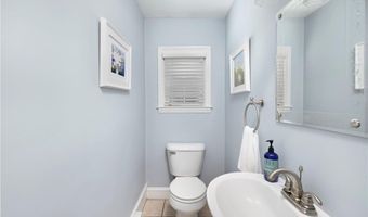 221 Trinity St, Warwick, RI 02886