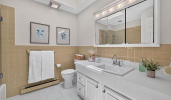 5463 DORIS Dr, Allentown, PA 18106