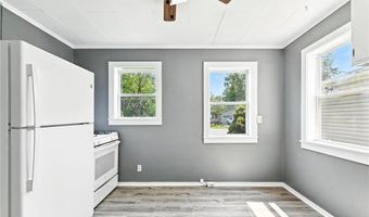 948 Monroe St, Anoka, MN 55303