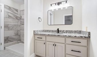 3 Britten Cir, Bella Vista, AR 72715