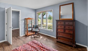 1304 S Adams Ave, Aurora, MO 65605
