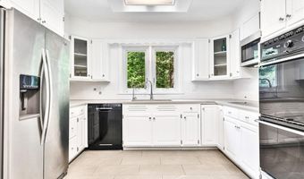 14 Reservoir Ave, Johnston, RI 02919