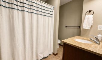 342 Benit Dr 11, Arnolds Park, IA 51331