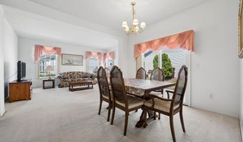 84 Chain Blvd, Bayville, NJ 08721