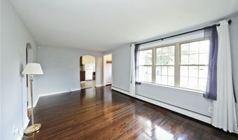 236 N Harvest St, Amherst, NY 14221