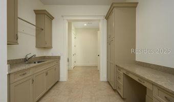 8 Crossbow Rd, Bluffton, SC 29910