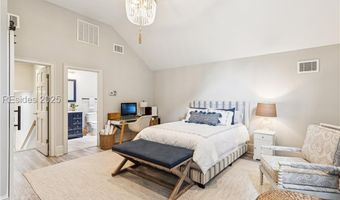 36 Hawthorne Rd, Bluffton, SC 29910