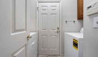 84 CHAIN Blvd, Bayville, NJ 08721