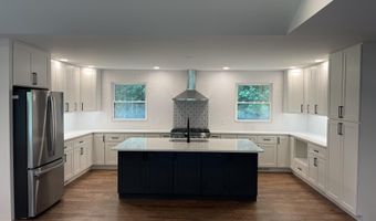 512 CRICKET Ln, Hockessin, DE 19707