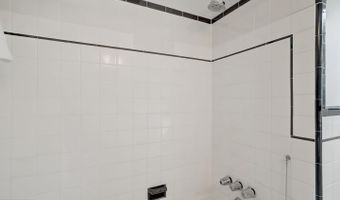 5028 25TH St N, Arlington, VA 22207