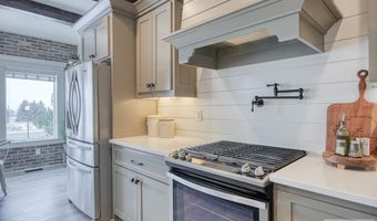 6353 E Tower Castle Loop, Ammon, ID 83406