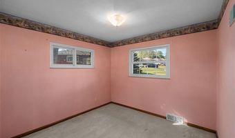 8628 Hillery Dr, Affton, MO 63123