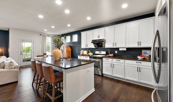 704 Groveland Cir, Ann Arbor, MI 48108