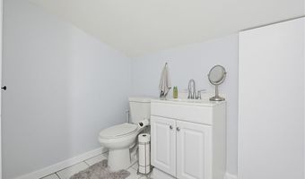 33 Airy Acres Dr, Glocester, RI 02814