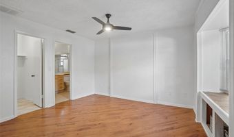 222 LAKEVIEW Dr, Auburndale, FL 33823