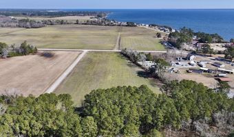 Creek Place Road, Arapahoe, NC 28510