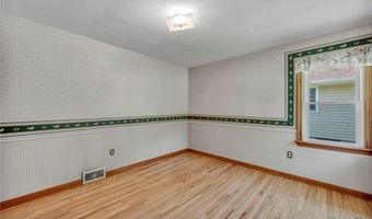 154 Walnut Dr, Amherst, OH 44001