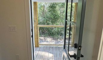 216 15th St, Apalachicola, FL 32320