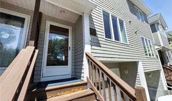469 North Ln, Bristol, RI 02809