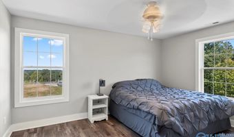 2403 Hog Jaw Rd, Arab, AL 35016