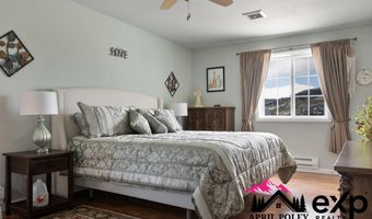 261 Hemlock St, Buffalo, WY 82834