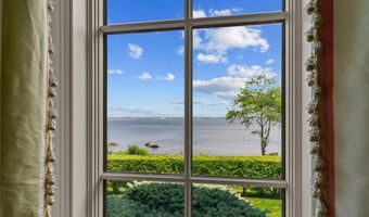 5 Decatur Ave, Jamestown, RI 02835