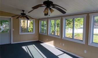 9 Cannon St, Cranston, RI 02920