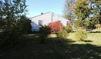 82 Townsend Rd, Augusta, ME 04330