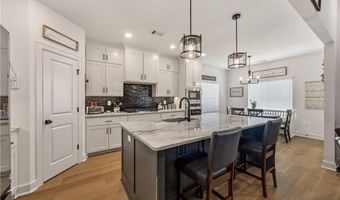 1110 Whistler St, Bentonville, AR 72713