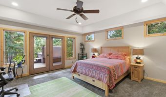 1029 Sun Valley Dr, Careywood, ID 83809